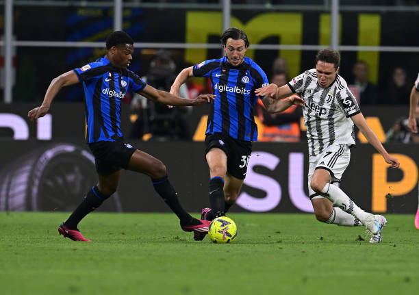 正是他的 正是他的