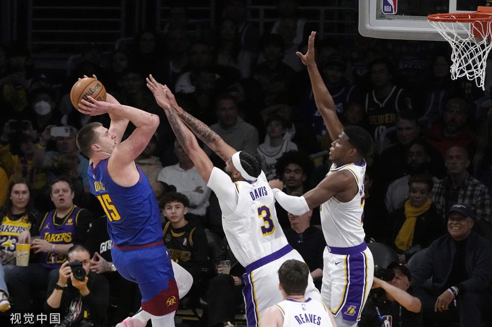 数据上突出 数据上突出