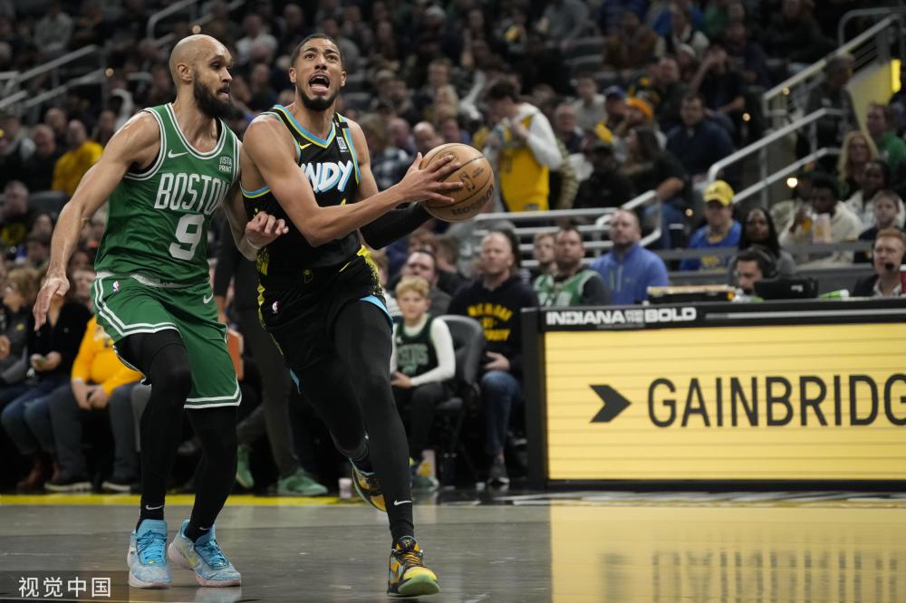 替補球員在 替補球員在