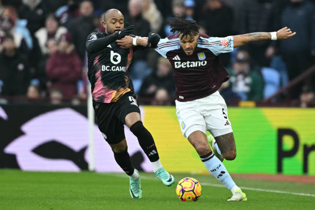 刻臨危不亂 刻臨危不亂